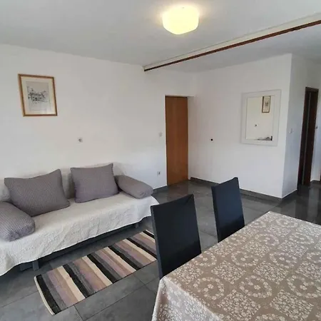 In With Sea View, Balcony, Air Conditioning, Wifi 809-3 شقة Ljubač