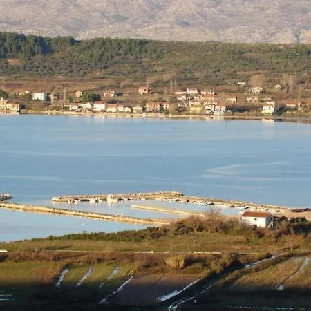 Appartamento In With Sea View, Balcony, Air Conditioning, Wifi 809-3 Ljubač