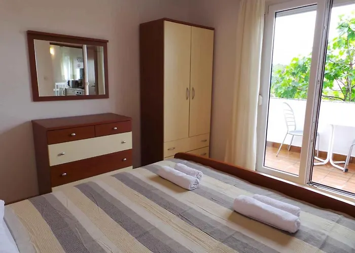 In With Sea View, Balcony, Air Conditioning, Wifi 809-3 *